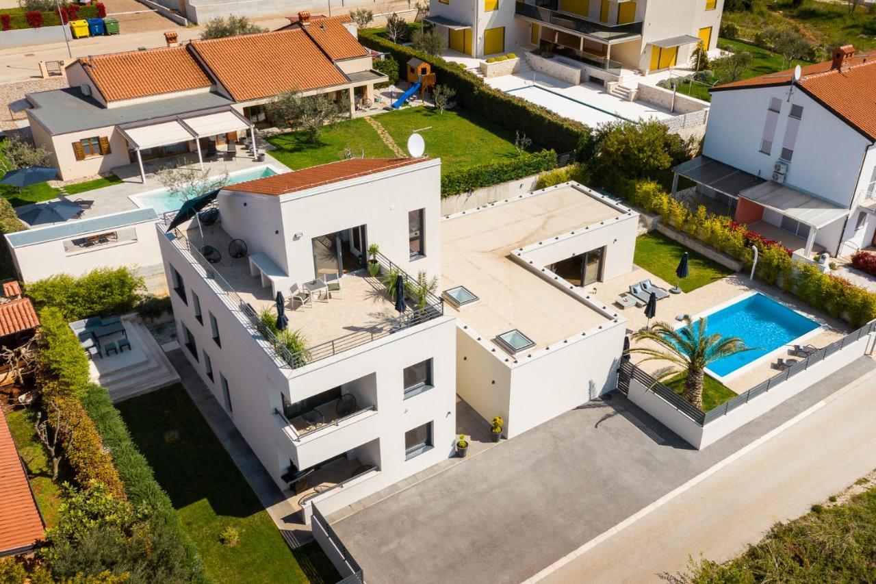 Belvedere Holidays Villas Novigrad  Exterior photo